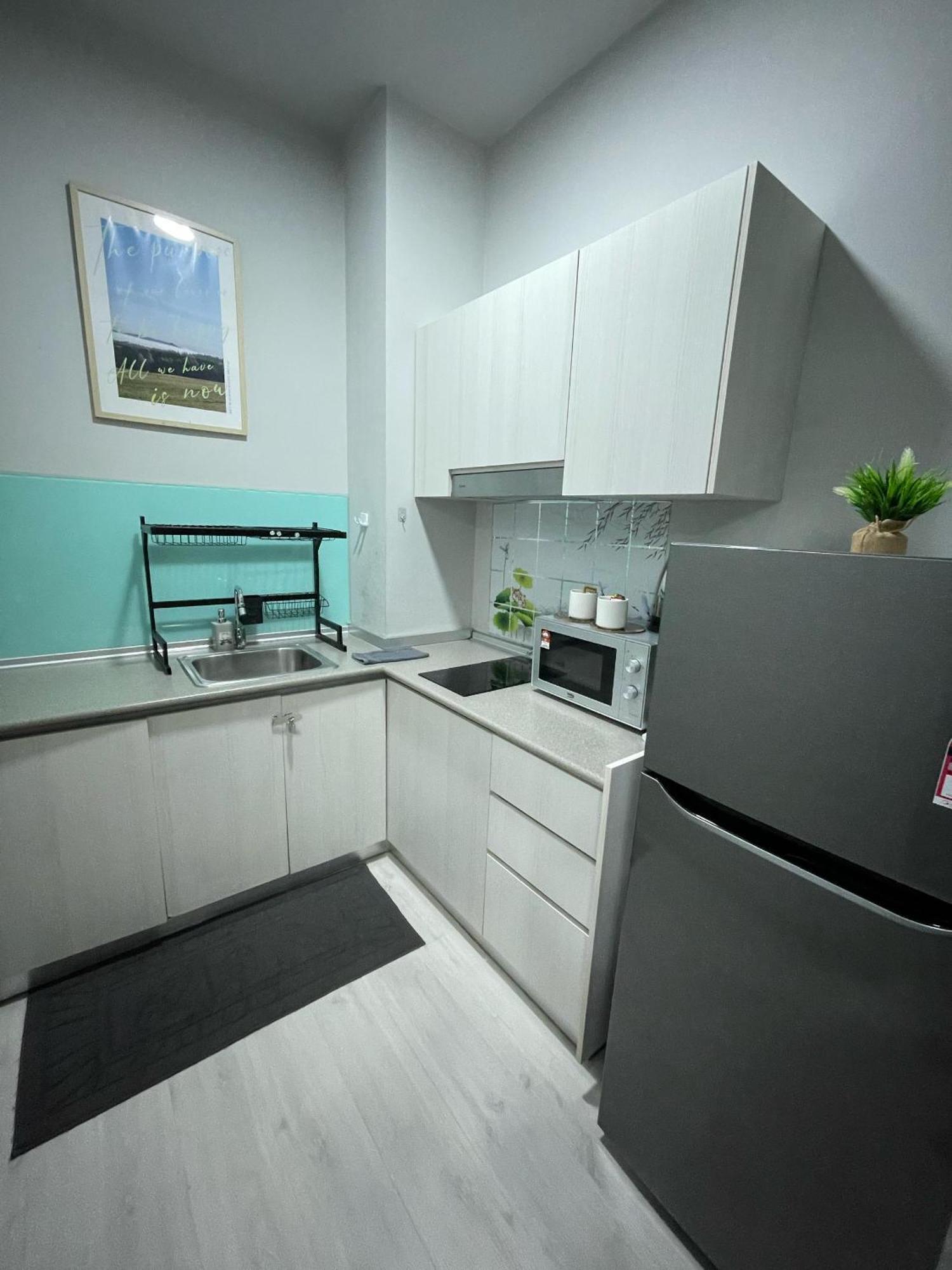Mlh Designer Suites @ Jesselton Quay Citypads Кота-Кинабалу Экстерьер фото